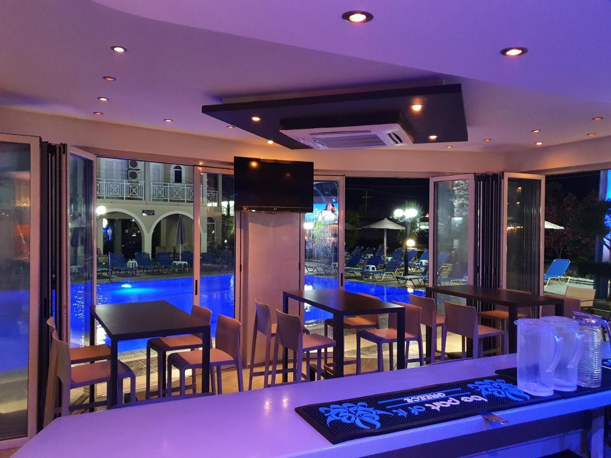Vivian Hotel ลากานาส ภายนอก รูปภาพ