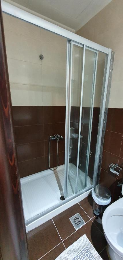 Vivian Hotel ลากานาส ภายนอก รูปภาพ