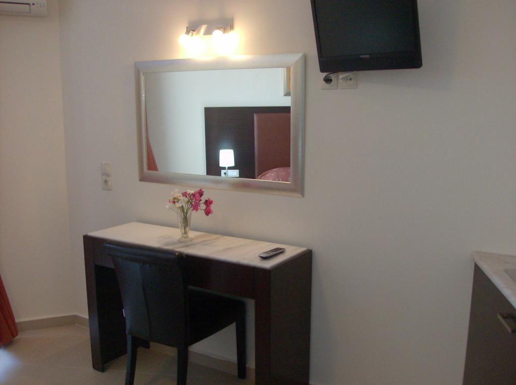 Vivian Hotel ลากานาส ห้อง รูปภาพ
